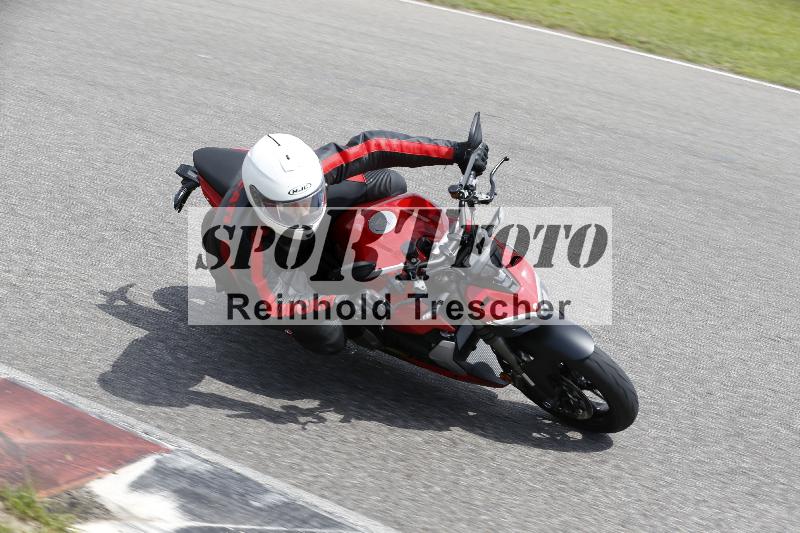 /Archiv-2024/29 12.06.2024 MOTO.CH Track Day ADR/Gruppe gelb/unklar